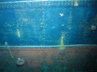 Ship's side in vicinity of well deck